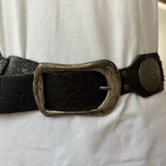 Vintage black leather belt - Picture 1 of 4